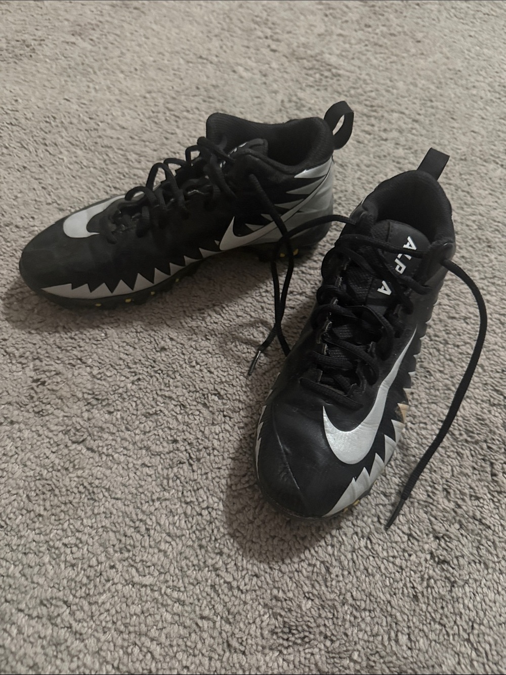 Nike Kids Black and Silver Shark-Graphic Football Cleats